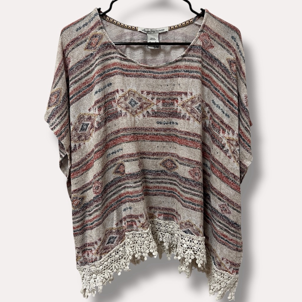 American Rag Aztec Poncho Top S/M Boho Crochet Lace Hem Oversized USA - Picture 6 of 12